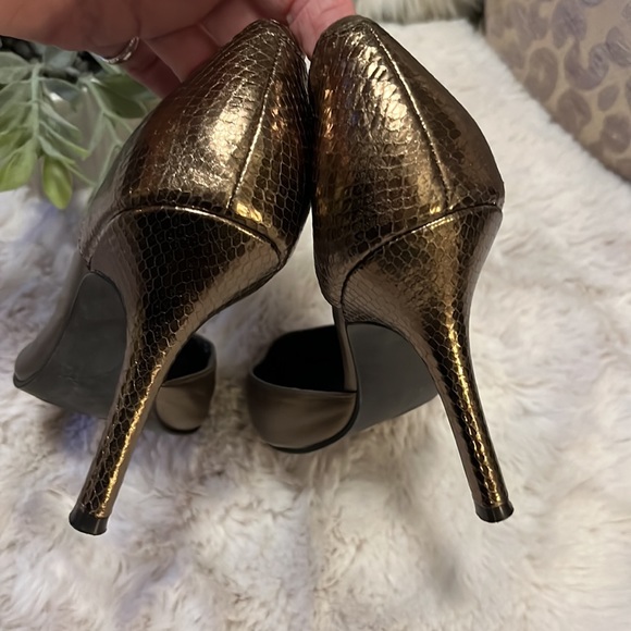 Michael Bronze Leather Snakeprint Pointy Toe Slip On Pumps Sz 8 - Picture 7 of 12